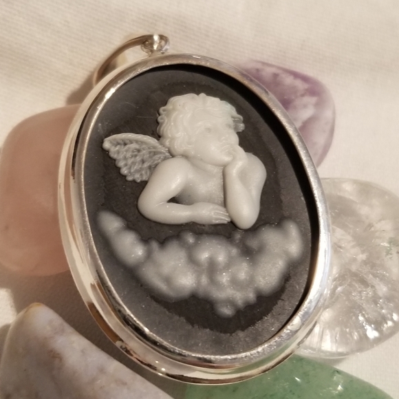 *Vintage Angel Carved Black Onyx Cameo - Picture 2 of 5